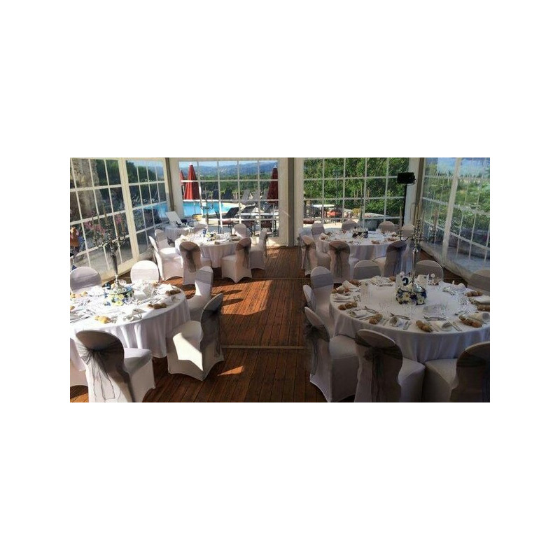 Table carrée/ovale (max 8 pers. par table) - Location de Mobilier pour vos réceptions