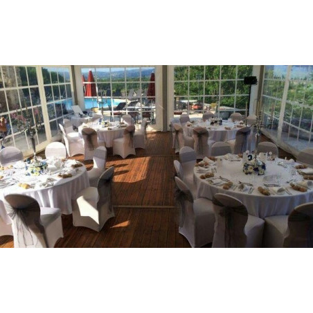 Table carrée/ovale (max 8 pers. par table) - Location de Mobilier pour vos réceptions